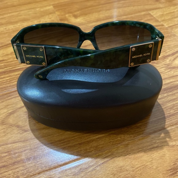 Michael Kors Sunglasses - Picture 2 of 5